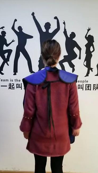 Медицинское оборудование: Рентгенозащитная накидка (пелерина), свинцовый эквивалент 0,5 мм — 6