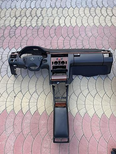 vito oturacaqlar: Mercedes-Benz W210, 2000 il, İşlənmiş — 2