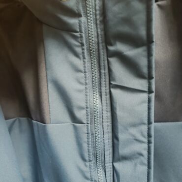 Куртки: Новинка! Куртка с капюшоном, подкладкой на флисе.Ткань — 8