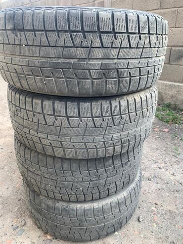 хромированные диски: Комплект зимних шин без шипов, 4 штуки. Характеристики: - Размер