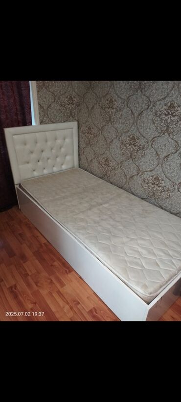 купить мебель для офиса бу: Çarpayı 2 ədəd👇Birinin Qiyməti:*80* man. Matraslıdır