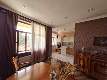 Uzunmüddətli kirayə mənzillər: Razində Aygün mall-ın yanında, Bakıxanov rezidens-də 13 mərtəbəli — 6