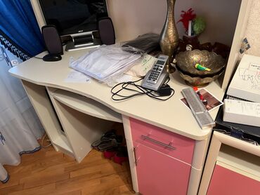 Uşaq və gənc otağı üçün dəstlər: Oğlan və qız üçün, İşlənmiş, Təknəfərlik çarpayı, Yazı masası, Dolab, Komod — 9