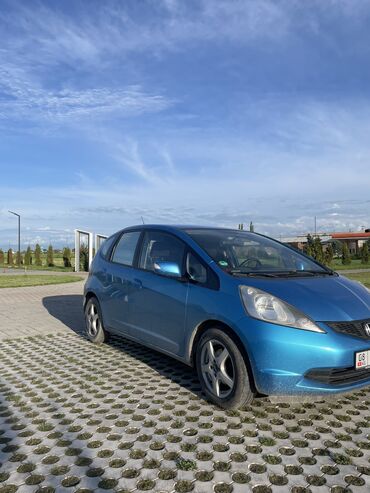 honda cg: Honda Jazz: 2009 г., 1.3 л, Механика, Бензин, Седан