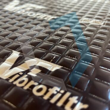 Auto oprema: Cena se odnosi na 1 kutiju – 25 tabli (4,375m2) 35x50cm. VIBROFILTR — 8