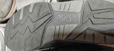 Кроссовки и спортивная обувь: Оптом 4 пар обуви, кроссовки и итальянские туфли оригинал. Размер — 10