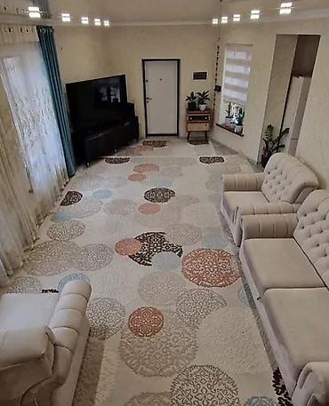 Продажа коттеджей и домов: 🏡 ПРОДАЁТСЯ УЮТНЫЙ 2-ЭТАЖНЫЙ ДОМ В ГОРОДЕ ТОКМОК! 📍 Местоположение — 11