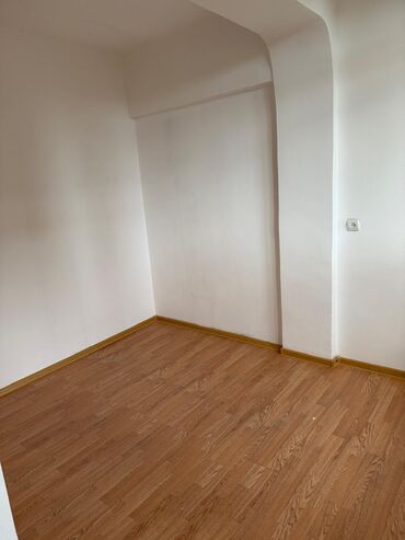 Uzunmüddətli kirayə mənzillər: Ataturk parkinin yaxinligi avestanin arxasinda 9/4 mertebesi 2 otagli — 7