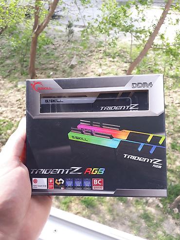 Masaüstü kompüterlər və iş stansiyaları: CPU: Intel Core i7-9700K (3.6GHz) Ana kart: ASUS Maximus X Formula — 4