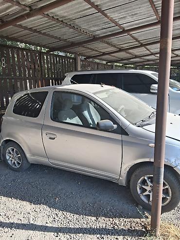 jelly машина: Toyota Yaris: 1999 г., 1 л, Механика, Бензин, Хэтчбэк — 3