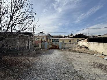 Продажа цехов, заводов, фабрик: Продаётся земельный участок 37 соток с капитальными строениями — — 32