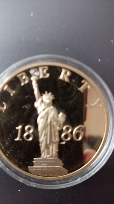 qədim sikkələr: Медаль США Liberty Cu Ni с позолотой, 31.1 г.,диам.40мм