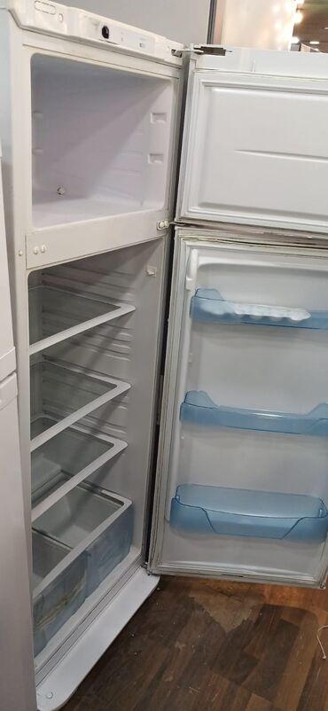 marojna xaladenniki: 2 qapılı Beko Soyuducu Satılır