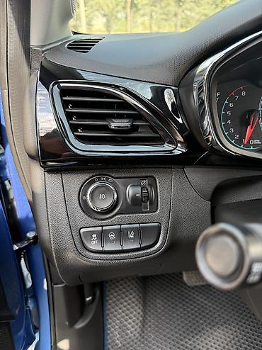 spark 7: Chevrolet Spark: 2017 г., 1 л, Вариатор, Бензин, Хэтчбэк — 6