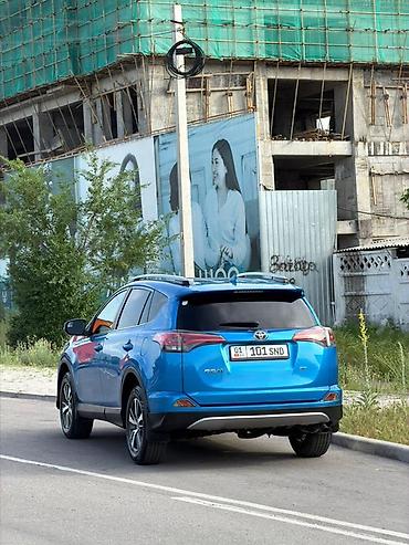 Toyota: Toyota RAV4: 2017 г., 2.5 л, Автомат, Бензин, Кроссовер at lalafo.kg — 6 Toyota: Toyota RAV4: 2017 г., 2.5 л, Автомат, Бензин, Кроссовер — 6