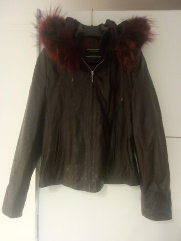 kozne jakne u istanbulu: Sjajna jaknica,od prave koze i pravog krzna,placena 400e,ali jedva par