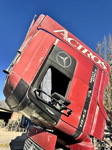 ender s: Тягач, Mercedes-Benz — 1