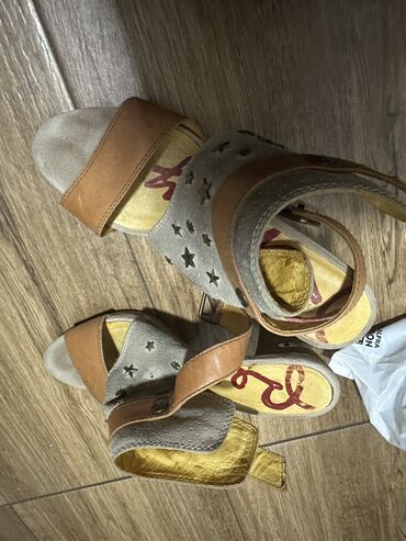 cipele broj nisu: Sandals, Replay, 39