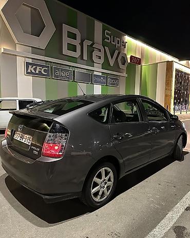 Toyota: Günlük Arendaya verilir Günü 25 AZN Bütün Temir Bizim Ofis Terefden — 3