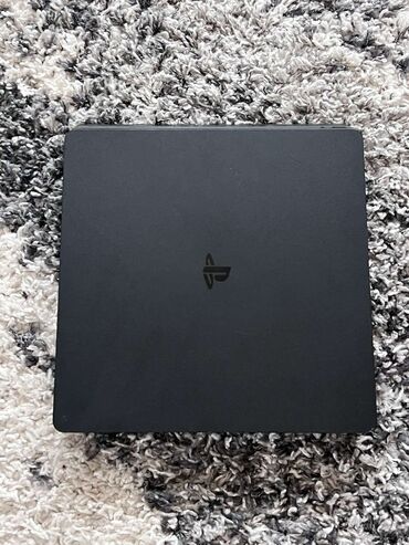 PS4 (Sony Playstation 4): Prodajem PlayStation 4 konzolu u super stanju, radi bez kočenja i na lalafo.rs — 6 PS4 (Sony Playstation 4): Prodajem PlayStation 4 konzolu u super stanju, radi bez kočenja i — 6