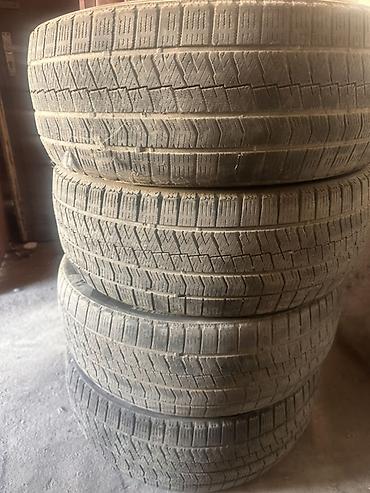 165 60 15: Шины 225 / 45 / R 18, Зима, Б/у, Комплект, Легковые, Корея, Bridgestone — 1
