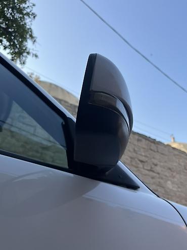 avtomobil baqajlari: Sol, Volkswagen Passat B6/B7 — 3