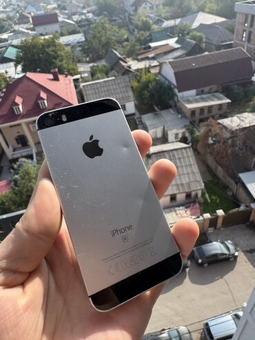 купить бэушные телефоны: IPhone SE, Колдонулган, 32 ГБ, Space Gray, Заряддоочу түзүлүш, 100 %