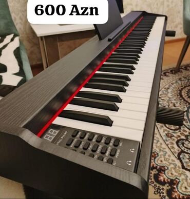 roland g 600: Piano