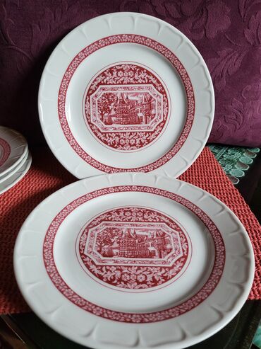 Kuhinjski setovi: Tanjiri novi veci Heinrick porcelan Zapadna Nemacka 70te. Komada 5 — 6