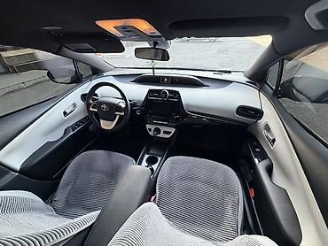 outback 2017: Toyota Prius: 2017 г., Гибрид, Хэтчбэк — 9