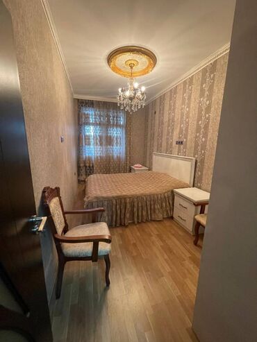 Uzunmüddətli kirayə mənzillər: Nizami Rayonu Qara Qarayev Metrosu 2 otaq. Mərtəbə - 20/15 Otaq sayı — 4