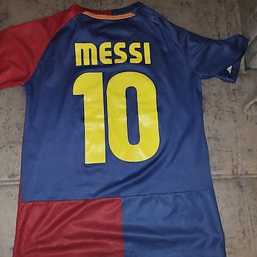 maykalar, futbolkalar: Futbol köynəkləri hamısı yeni vəziyyətdə üçü bir yerdə satılır 40 azn — 2