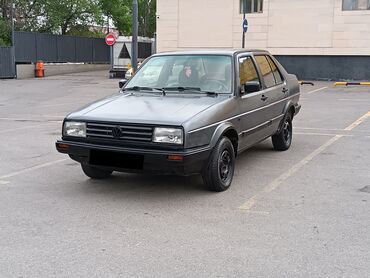 Volkswagen Jetta: 1988 г., 1.8 л, Механика, Бензин, Седан