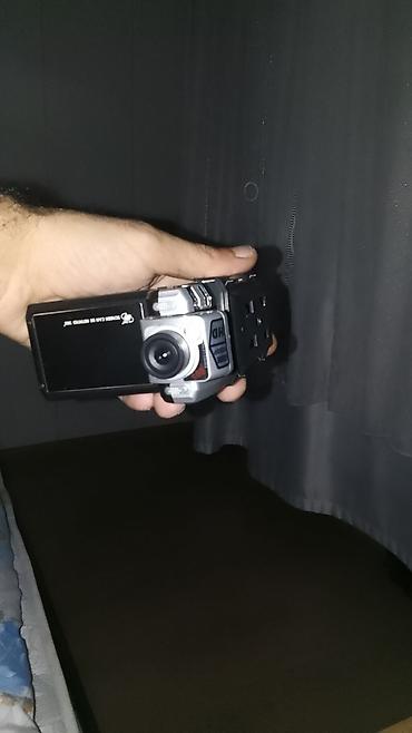 13 pro max 256gb: HD Video Kamera (açılan ekranlı) - Portativ, əl ilə tutulan video — 1