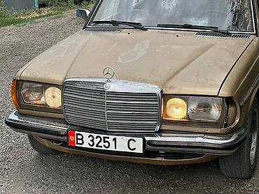моторчик печки 124: Mercedes-Benz W123: 1981 г., 2.8 л, Механика, Бензин, Седан — 4