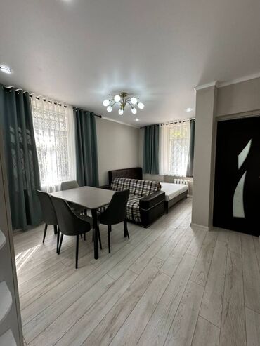 ош батир сатылат: 1 комната, 28 м², Хрущевка, 1 этаж, Евроремонт