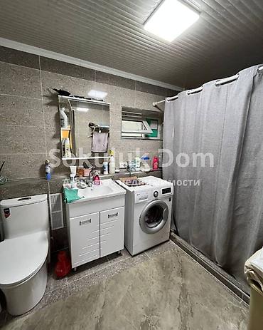 Продажа коттеджей и домов: 🏠Продаётся дом с бизнесом в с. Сокулук 🟡Комнаты: 5 🟡Участок: 13 соток — 13