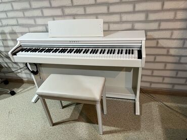 Другая аудиотехника: Продам электронное пианино (почти новое) марки KAWAI (+банкетка)