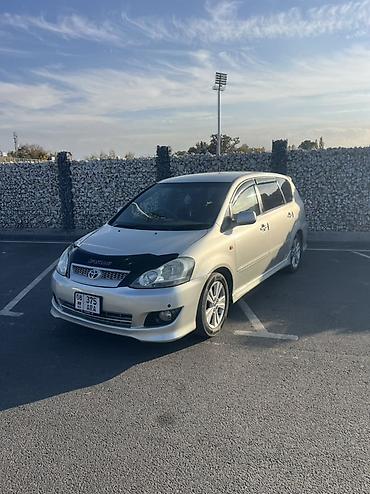man: Toyota Ipsum: 2002 г., 2.4 л, Автомат, Бензин, Минивэн — 1