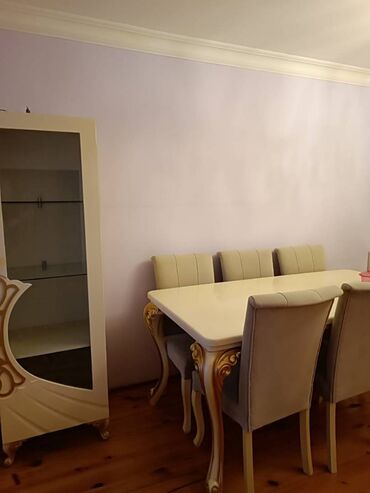 Uzunmüddətli kirayə mənzillər: Sabunçu rayonu,Razin qəsəbəsi,74 nomrəli məktəbin yanında, 5 — 8