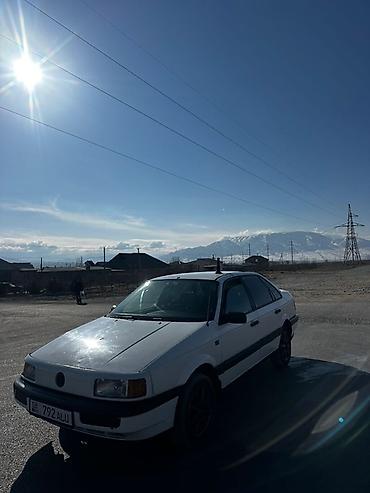 Volkswagen: Volkswagen Passat: 1992 г., 1.8 л, Механика, Бензин, Седан — 9