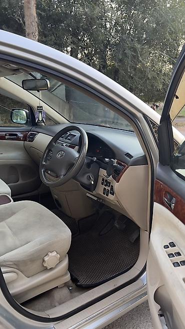 Toyota: Toyota Avensis Verso: 2001 г., 2.4 л, Автомат, Бензин, Минивэн — 7