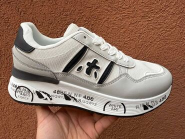 sneakers: Premiata patike

Novo
Brojevi 36 do 41

fb Moja Kupovina 1