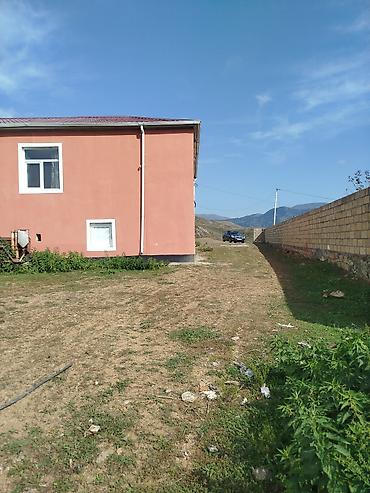 Həyətyanı sahəsi və yardımçı tikilisi olan fərdi yaşayış evi - Ümumi lalafo.az -da Həyətyanı sahəsi və yardımçı tikilisi olan fərdi yaşayış evi - Ümumi