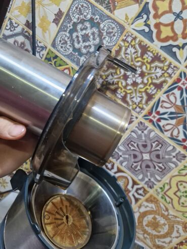 Şirəçəkənlər: Şirəçəkən Redmond, Mərkəzdənqaçma — 5