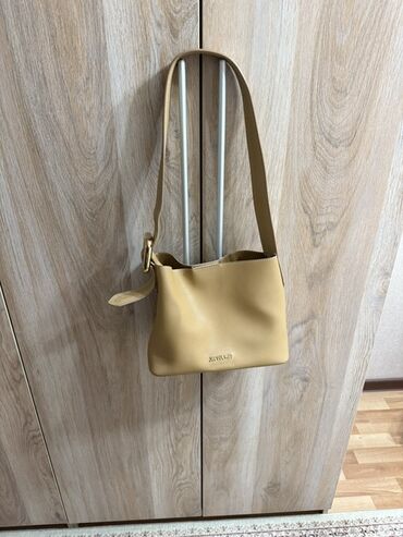 сумка miu miu: Классическая сумка, Материал: Экокожа, Регулируемый ремень, Женские