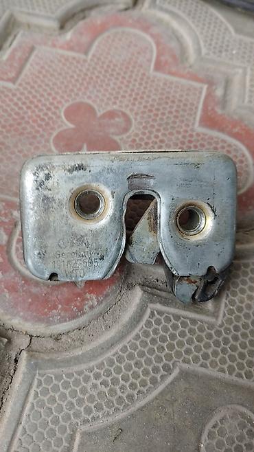 Другие автозапчасти: Суппорта замок багажник с стекла левые с крышка багажника — 2