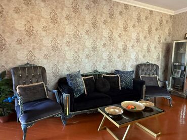 тумбочки в прихожую: İşlənmiş, Divan, 2 kreslo