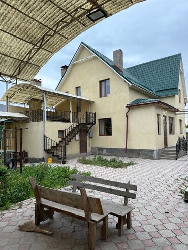 финские дома из клееного бруса: 200 м², 5 комнат, Старый ремонт Кухонная мебель