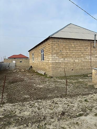 Həyət evləri və villaların satışı: Satılır: həyət evi - Plan: geniş zal, ayrıca yataq otaqları, mətbəx — 13